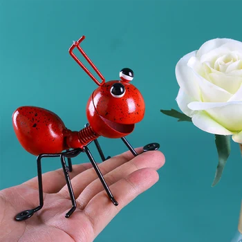 4 Renk Zanaat Veranda Metal Sevimli Karınca Duvar Sanatı Yard Çim Heykeller Masaüstü Ev Dekor Süsleme Açık Bahçe Sevimli Böcek Asılı