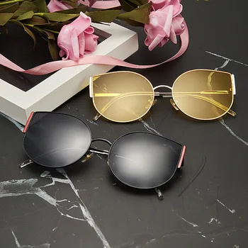 Yeni Kedi Gözü moda güneş gözlükleri Kadın Lüks Vintage Marka Tasarımcısı Renkli Lens Klasik Büyük Kadın Oculos De Sol Feminino