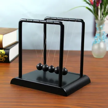 Yeni Siyah Newton Sarkaç Fiziksel Modeli newton'un Beşiği Ofis Masaüstü Dekorasyon Perpetual Hareket Makinesi Denge Topu Oyuncaklar