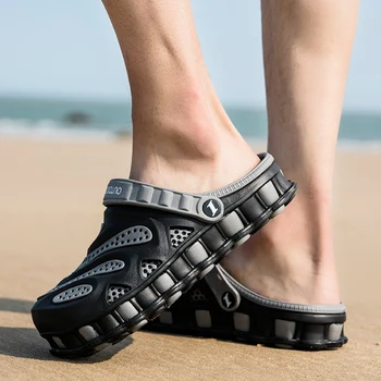 Coslony Erkek Sandalet takunya 2020 Yaz Delik Ayakkabı Kauçuk Takunya Erkekler bahçe ayakkabısı Açık Plaj Düz sandalet erkek ayakkabısı büyük boy