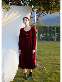 DUSHU Kadın Retro Mizaç Kırmızı Kadife Etek Fransız Kare Yaka Yay Dekorasyon İnce uzun elbise Kadın Dantel-up Kış Elbiseler