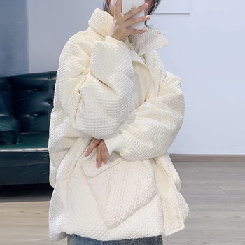2022 sonbahar ve kış yeni pilili stand-up yaka şişme ceket kadınlar kış Kore beyaz ördek aşağı ekmek ceket